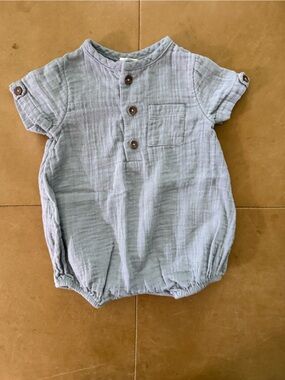 💛$15 FLASH SALE💛Mamas & Papas Cotton Romper 0-3M